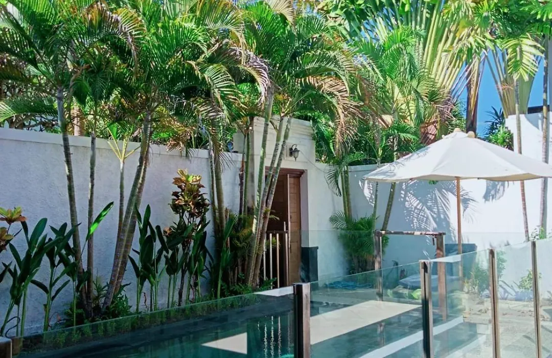 Glisten Up Villa Beach Side Sanur!